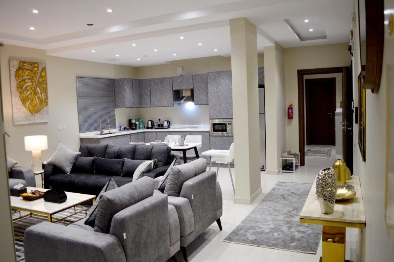 الشقق الفاخرة Modern Apartments Of 3 Bedrooms 5 Minutes To Haram Медина Экстерьер фото