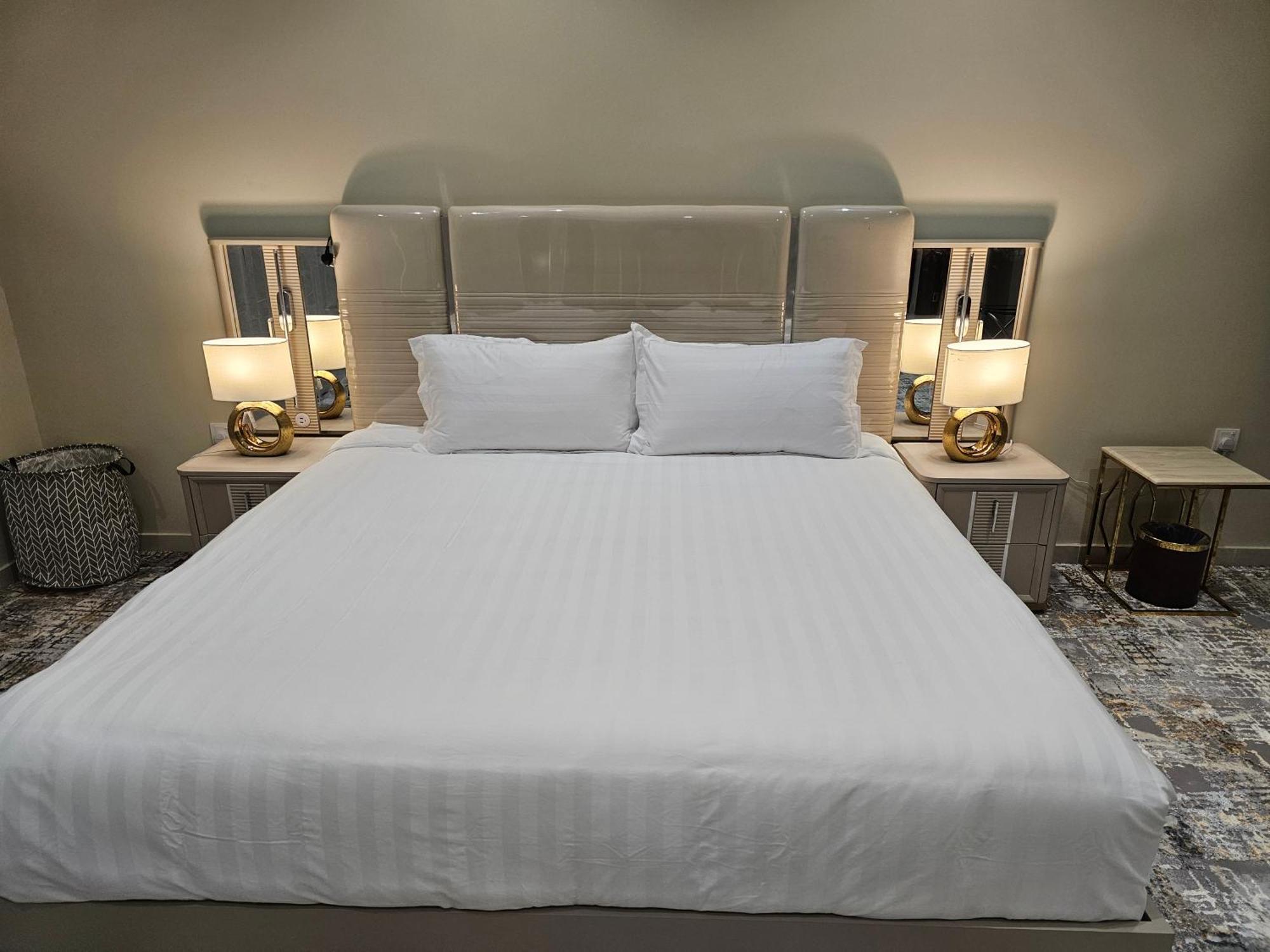 الشقق الفاخرة Modern Apartments Of 3 Bedrooms 5 Minutes To Haram Медина Экстерьер фото